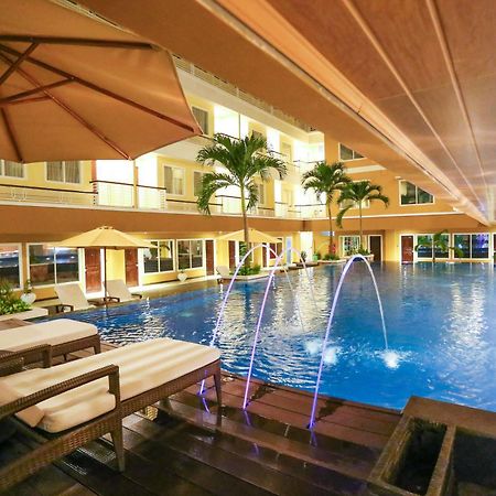 Sylvia Hotel Premier Kupang Купанґ Екстер'єр фото