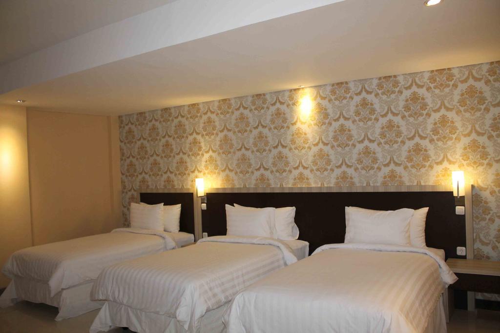 Sylvia Hotel Premier Kupang Купанґ Номер фото