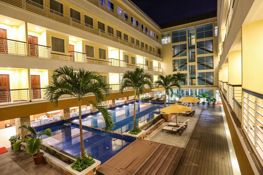 Sylvia Hotel Premier Kupang Купанґ Екстер'єр фото