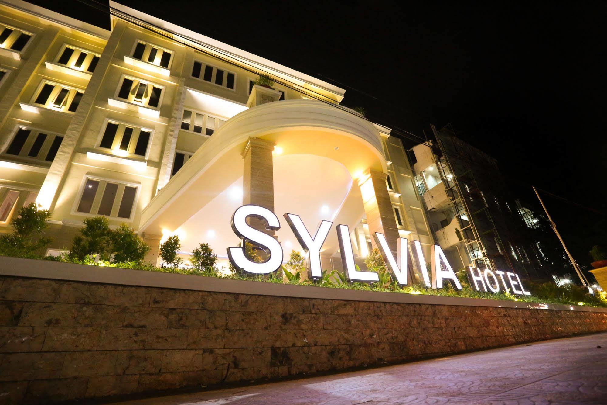 Sylvia Hotel Premier Kupang Купанґ Екстер'єр фото
