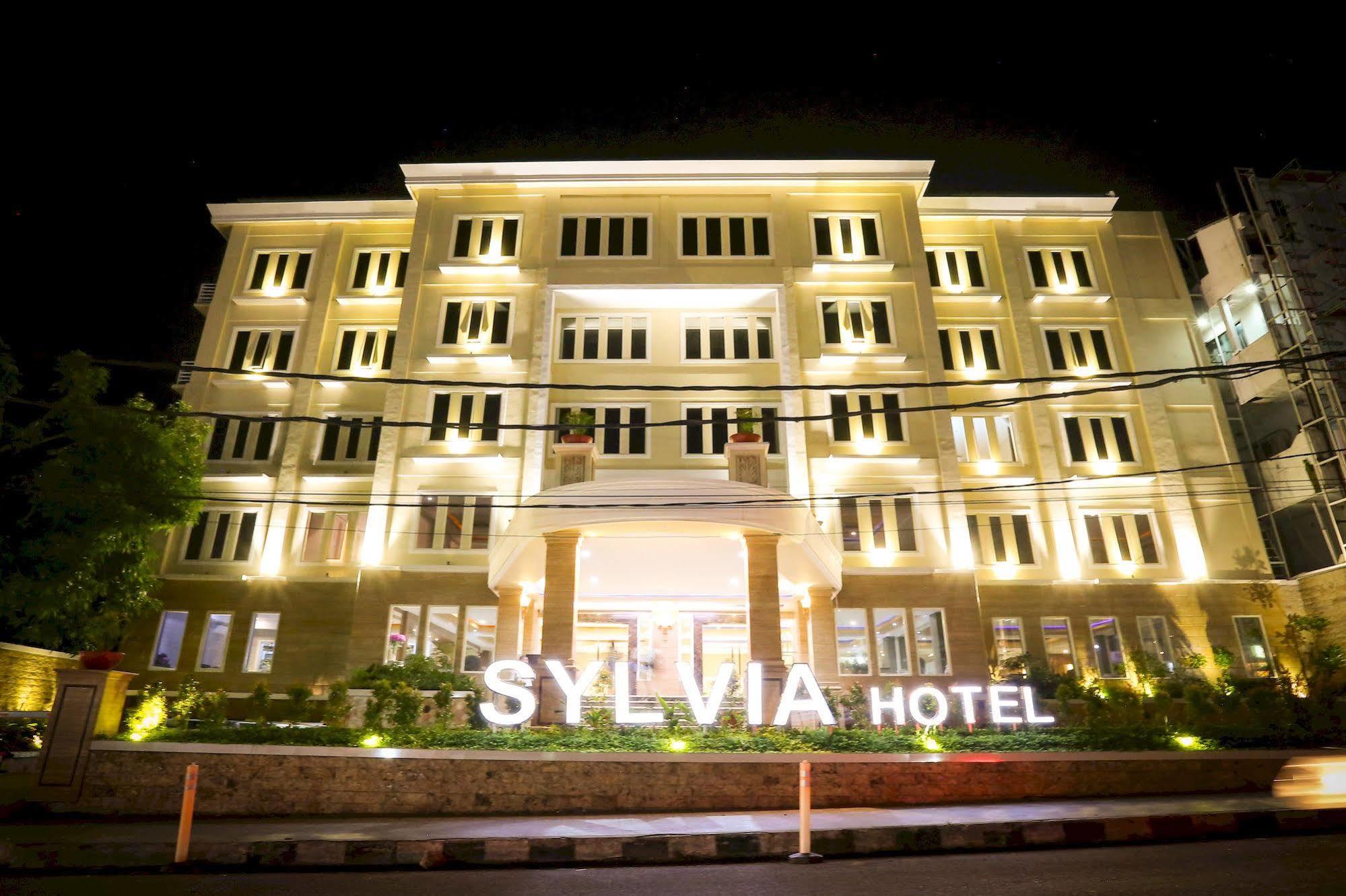 Sylvia Hotel Premier Kupang Купанґ Екстер'єр фото